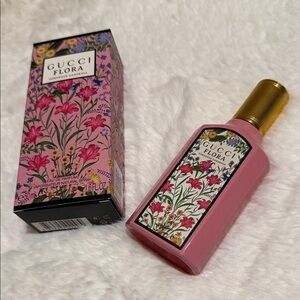 Gucci Flora Pink Floral Bottle